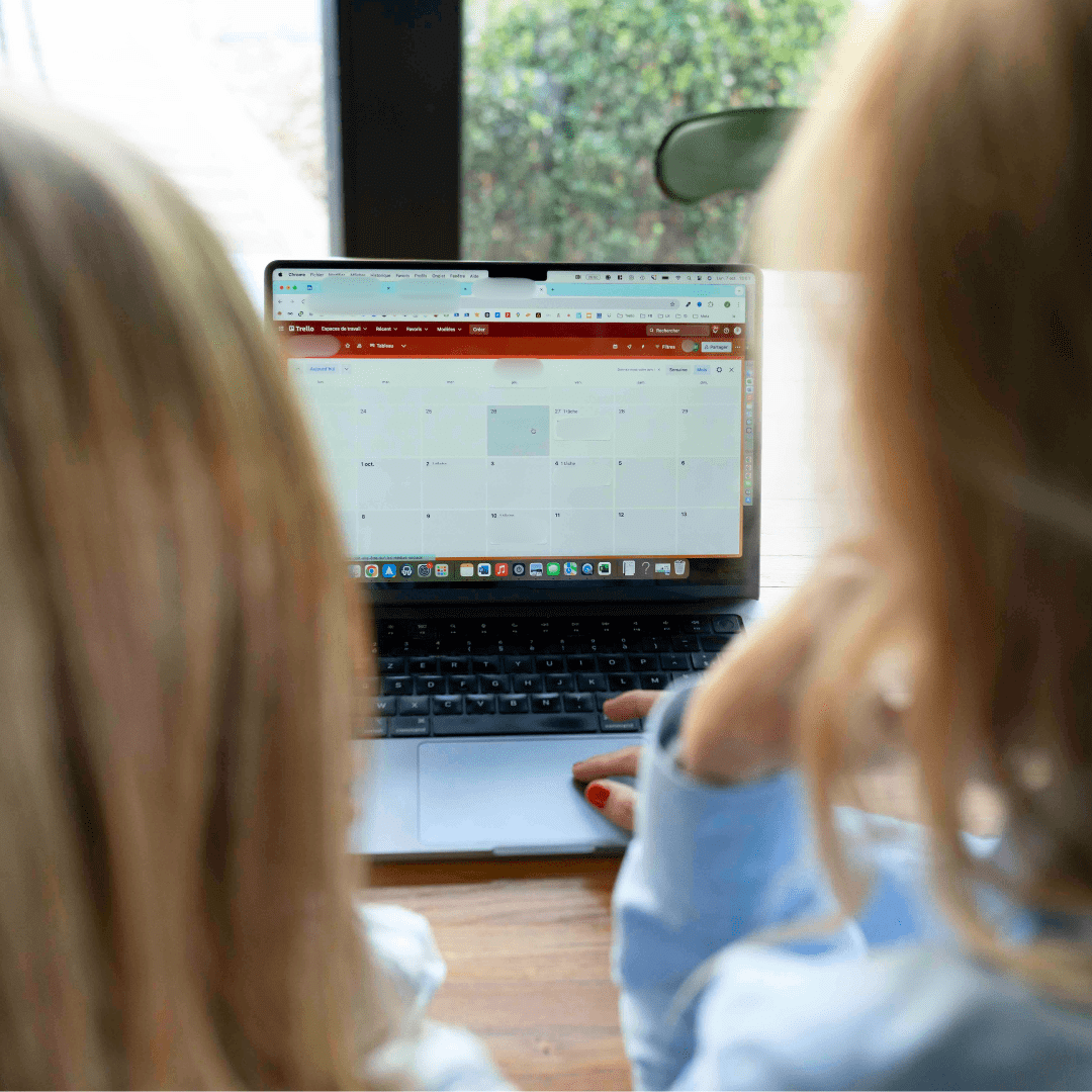 Construire sa stratégie social media (et son planning éditorial) grâce à l’IA